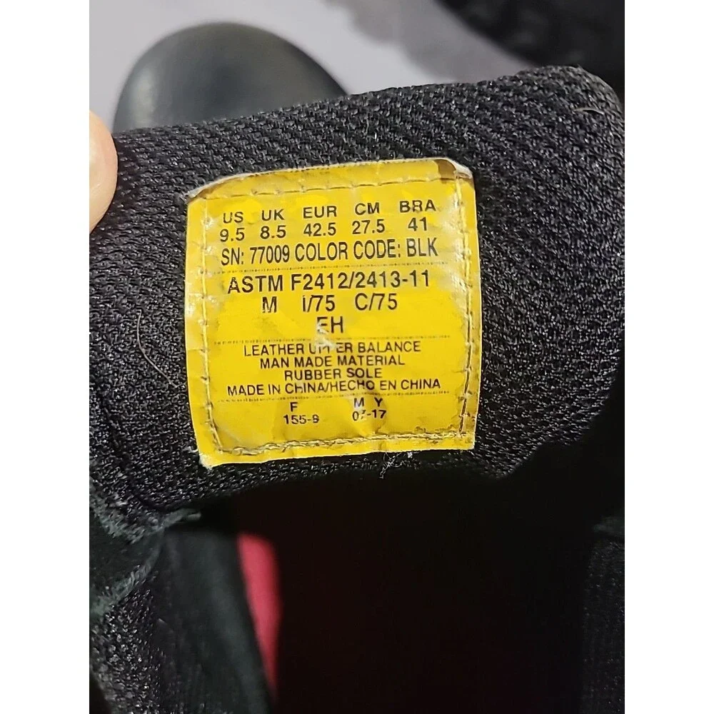 Skechers Relaxed Fit Steel Toe Black Leather Boots Men Size 9.5 Model 77009